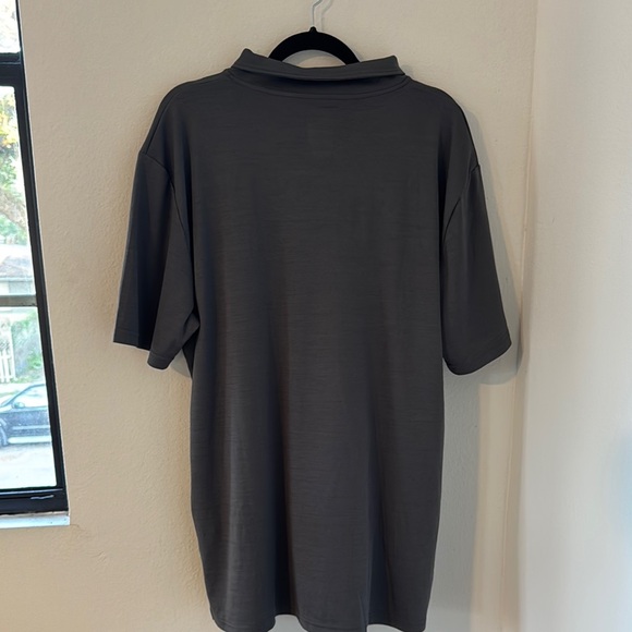 Oakley Men's Gray Polo Shirt - Picture 2 of 4